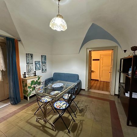 Appartamento Oldtown Centro Storico Catania Bagian luar foto